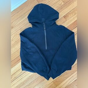 Lululemon Navy Blue Cropped Scuba